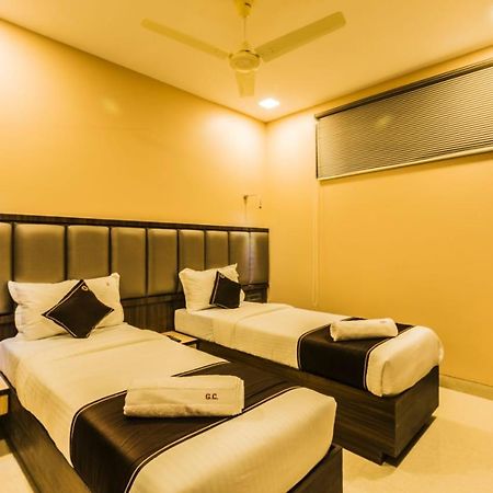 Hotel Golden Crown Mumbai Exterior photo